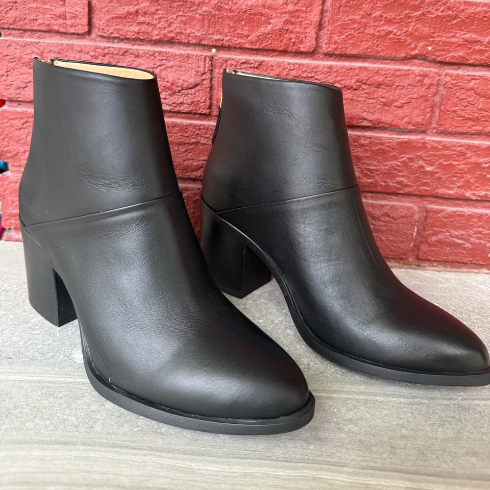 Nisolo Black Ankle Boots